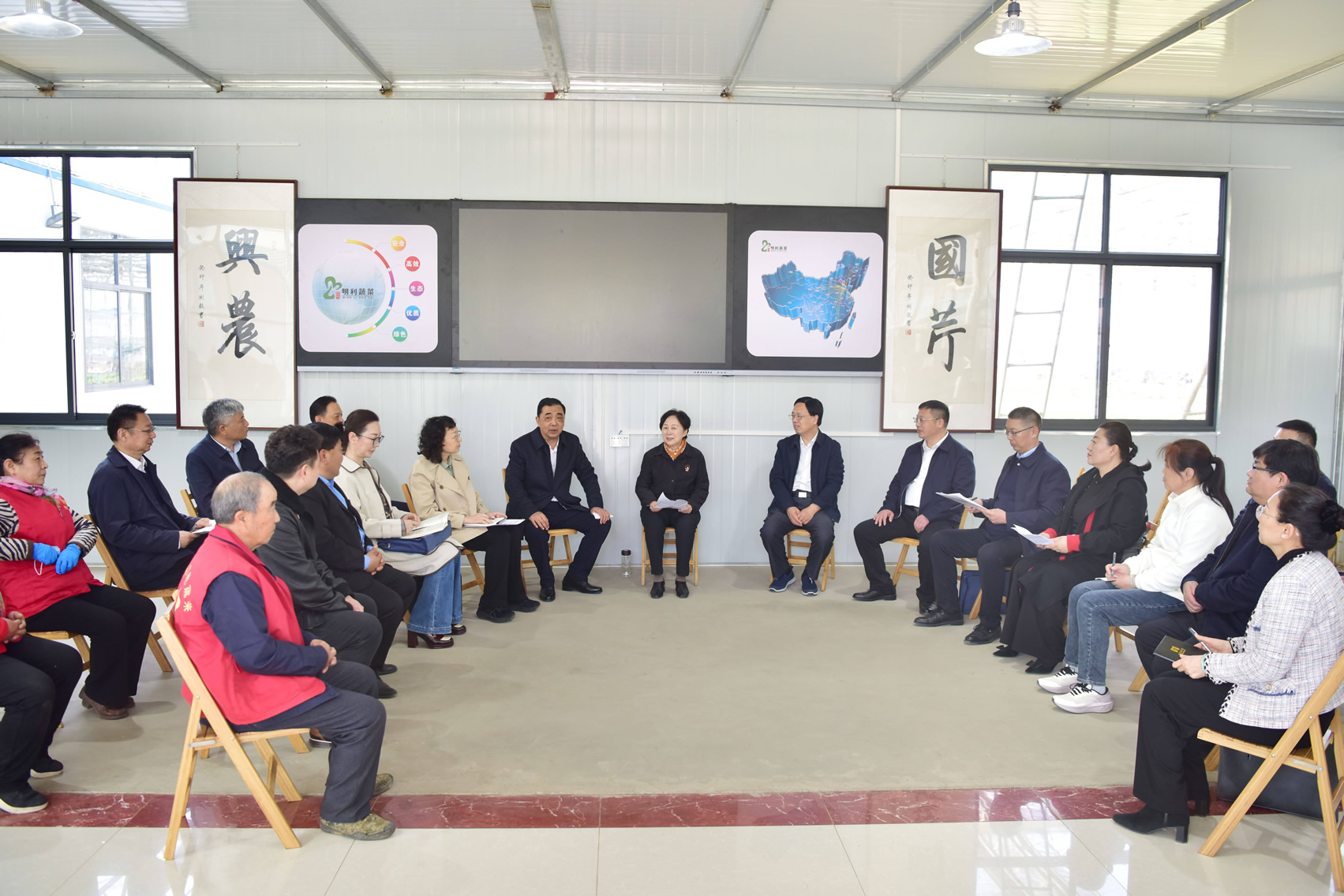 市政协主席雷杰一行到莱芜区开展学习全国两会精神专题聚识活动
